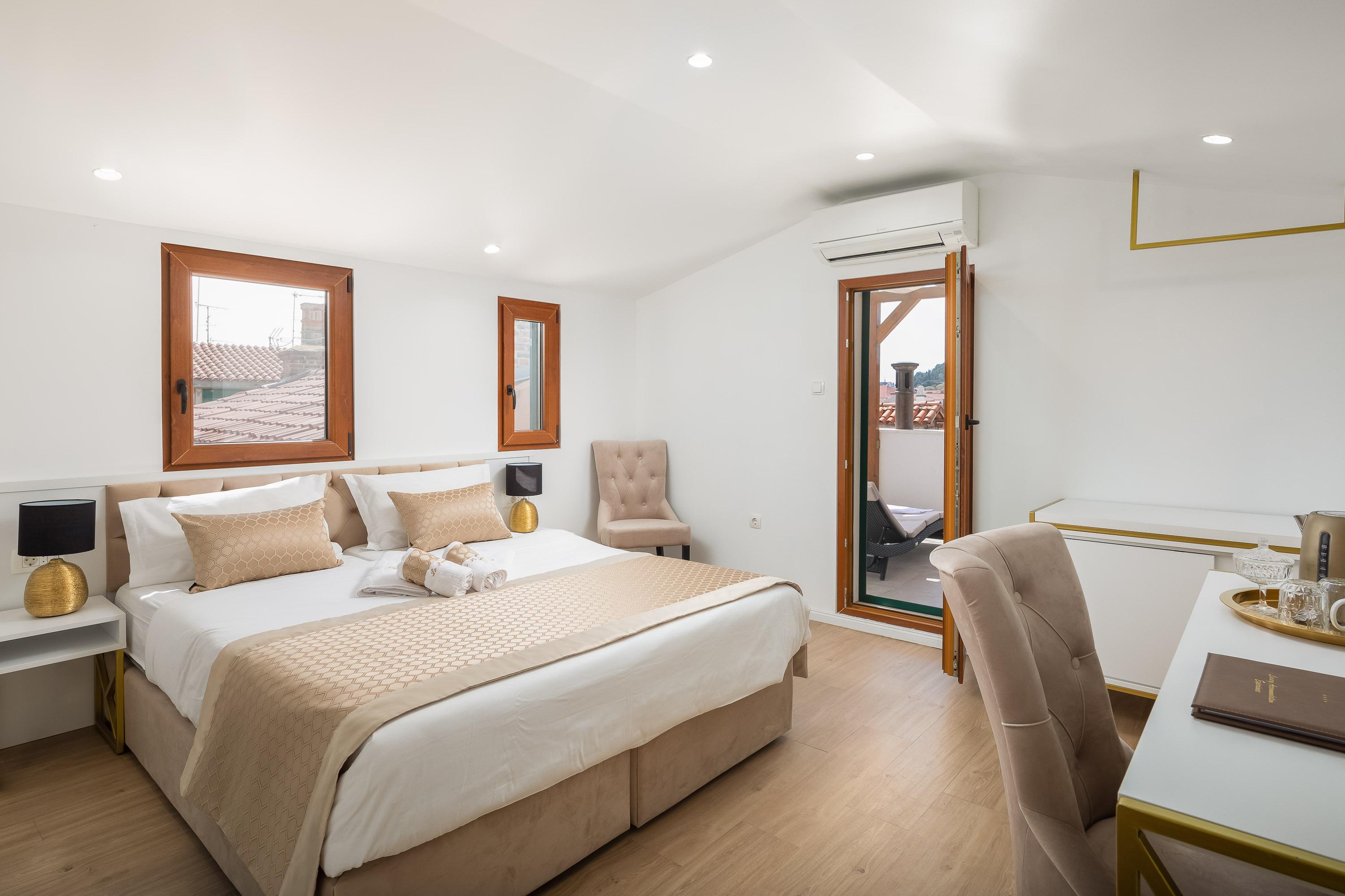 Le Premier Luxury Rooms สปลิท ภายนอก รูปภาพ