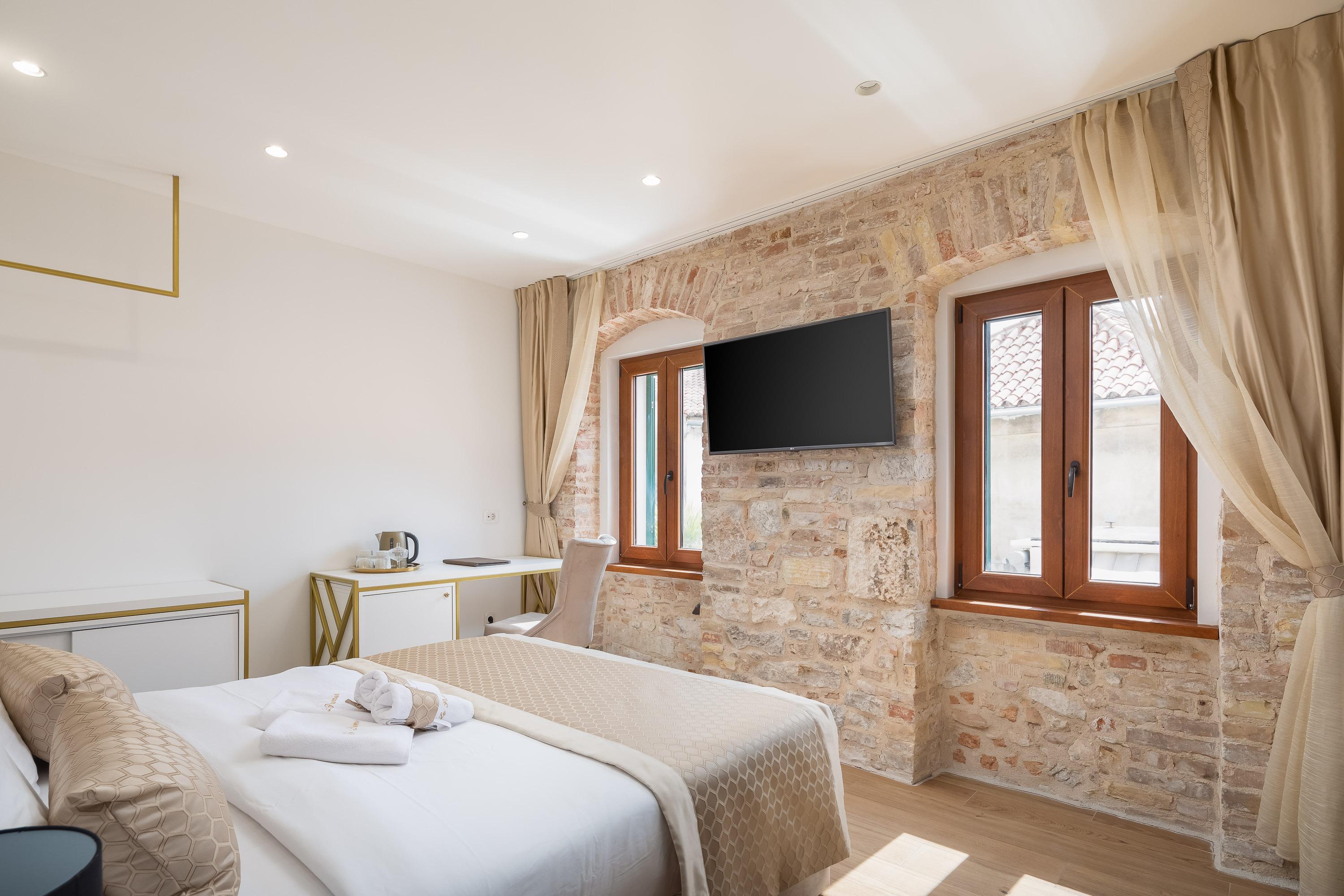 Le Premier Luxury Rooms สปลิท ภายนอก รูปภาพ